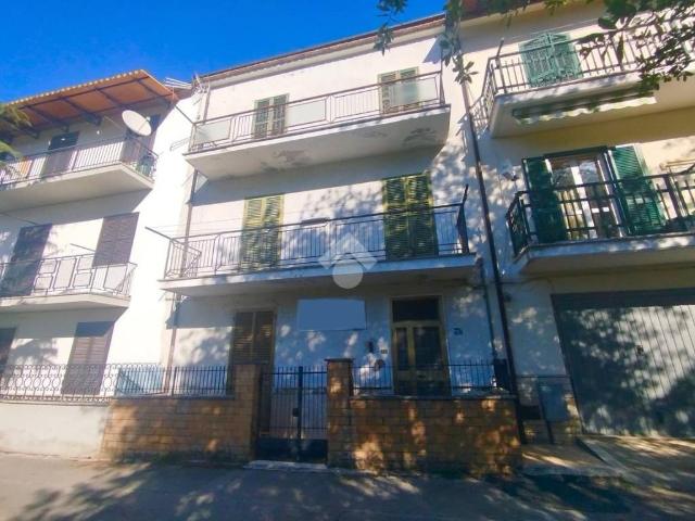 Palazzo in vendita a Sonnino, Latina