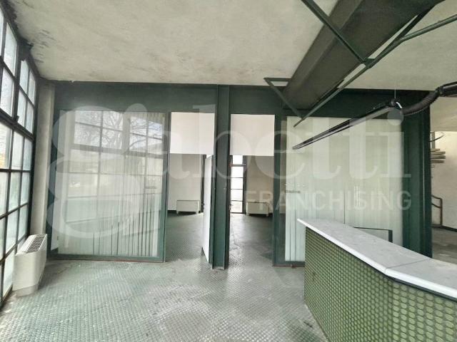 Palazzo in vendita a Sorbolo Mezzani, Coenzo