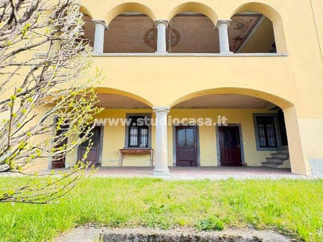Palazzo in vendita a Piazza, Sovere
