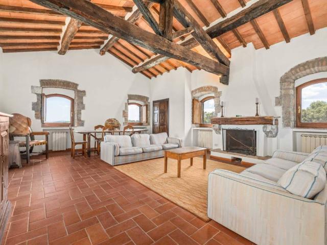 Palazzo in vendita a Sovicille, Toscana