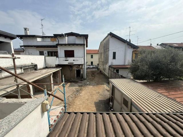Palazzo in vendita a Sovico, Lombardia