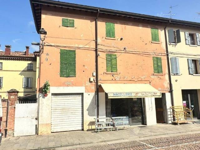 Palazzo in vendita a Unione di comuni Terre di Castelli, Spilamberto