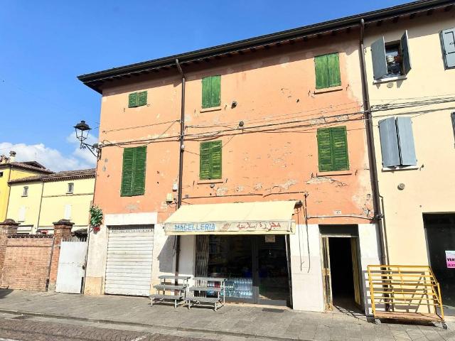 Palazzo in vendita a Unione di comuni Terre di Castelli, Spilamberto