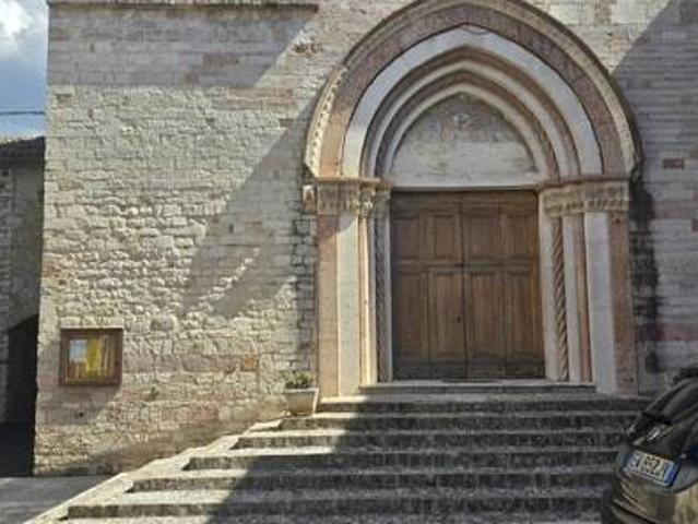 Palazzo in vendita a Beroide, Spoleto