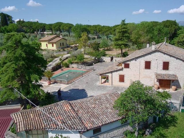 Palazzo in vendita a Spoleto, Umbria