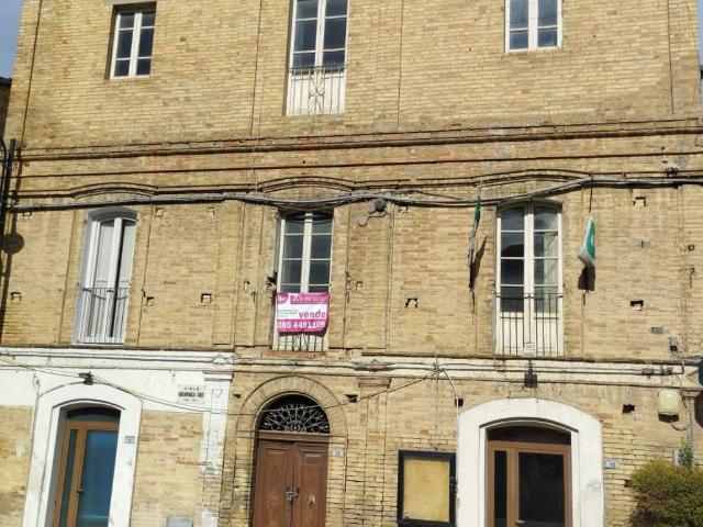 Palazzo in vendita a Spoltore, Abruzzo