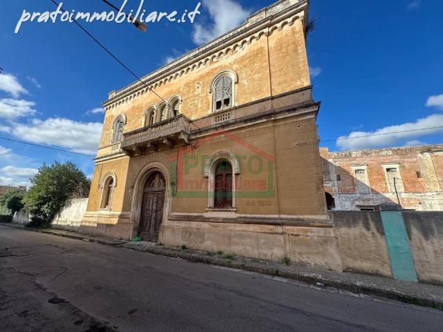 Palazzo in vendita a Puglia, Lecce