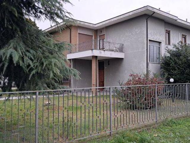 Palazzo in vendita a Previano, Stradella