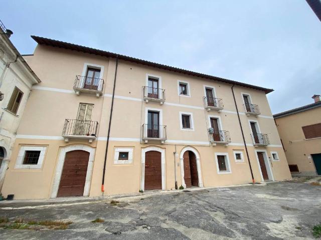 Palazzo in vendita a Sulmona, Abruzzo