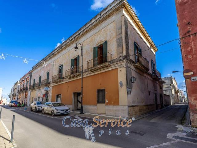 Palazzo in vendita a Puglia, Lecce