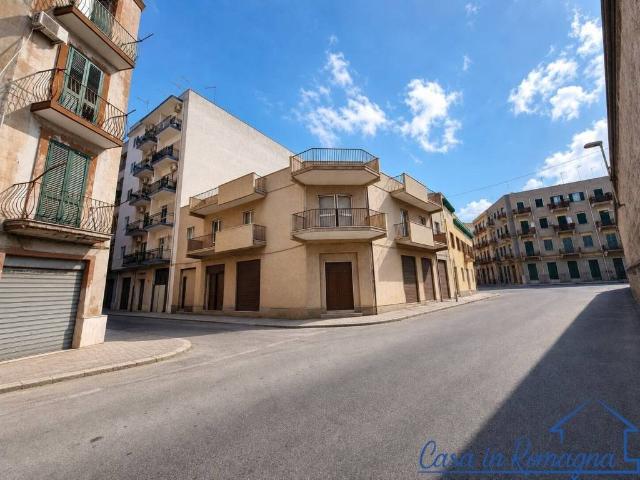Palazzo in vendita a Puglia, Taranto