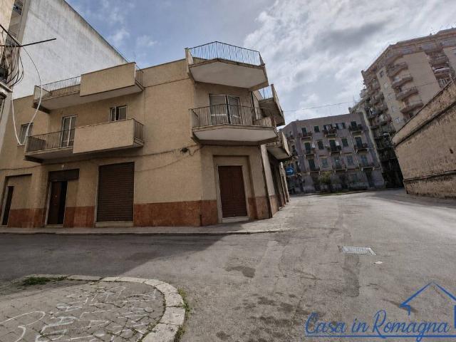 Palazzo in vendita a Puglia, Taranto