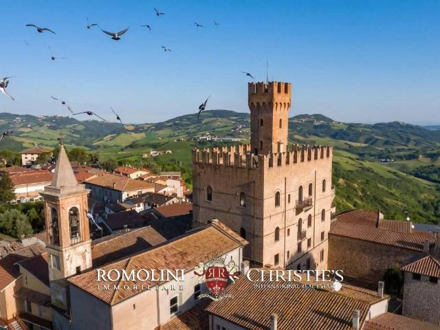 Palazzo in vendita a Marche, Pesaro E Urbino
