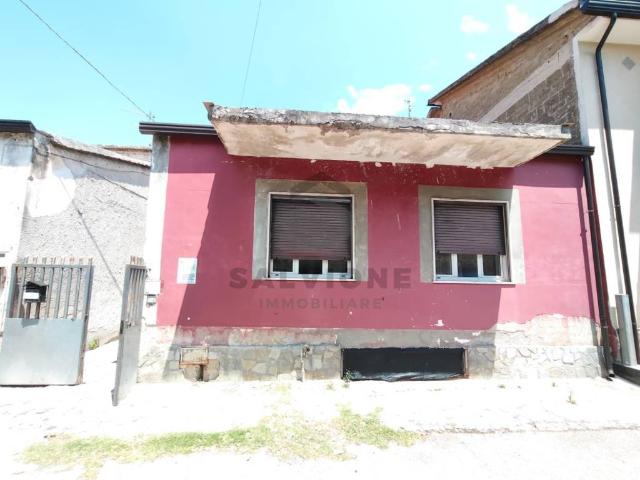 Palazzo in vendita a Telese Terme, Campania