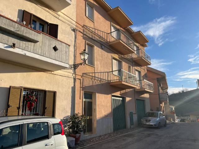 Palazzo in vendita a Teramo, Abruzzo