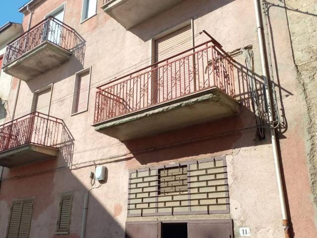 Palazzo in vendita a Calabria, Cosenza
