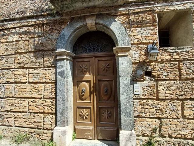 Palazzo in vendita a Calabria, Catanzaro