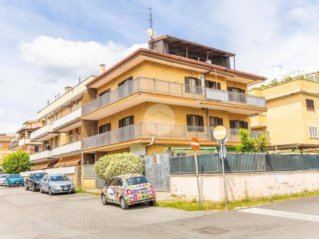 Palazzo in vendita a Campolimpido, Roma Capitale