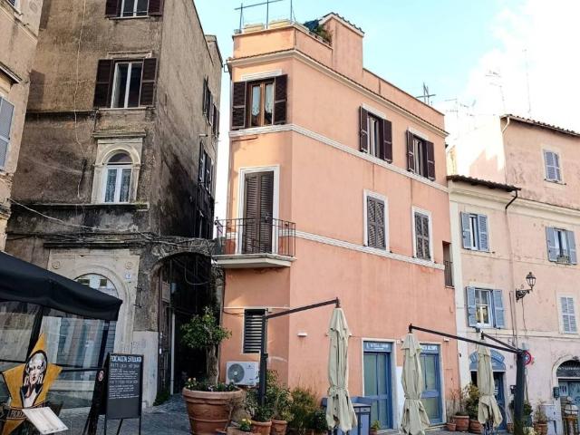 Palazzo in vendita a Roma Capitale, Lazio