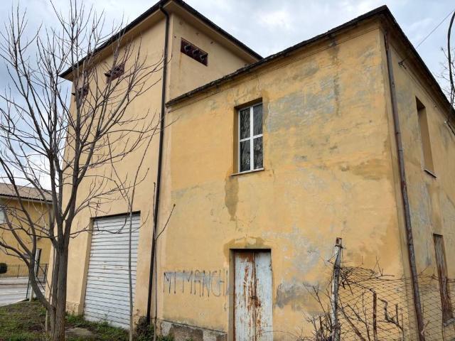 Palazzo in vendita a Tocco Casauria, Abruzzo