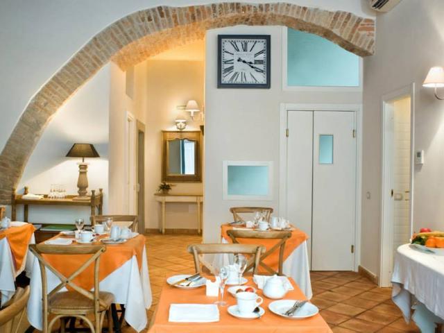 Palazzo in vendita a Izzalini, Umbria
