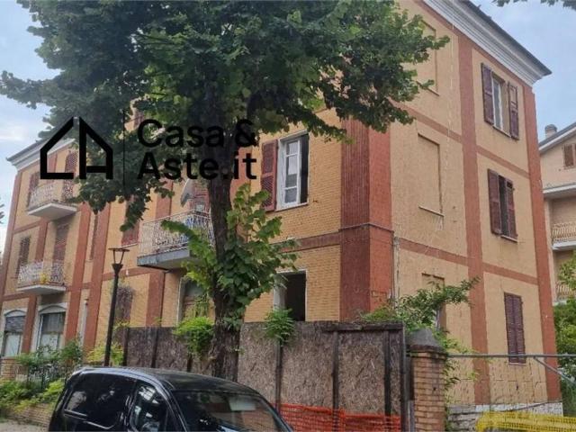 Palazzo in vendita a Marche, Macerata
