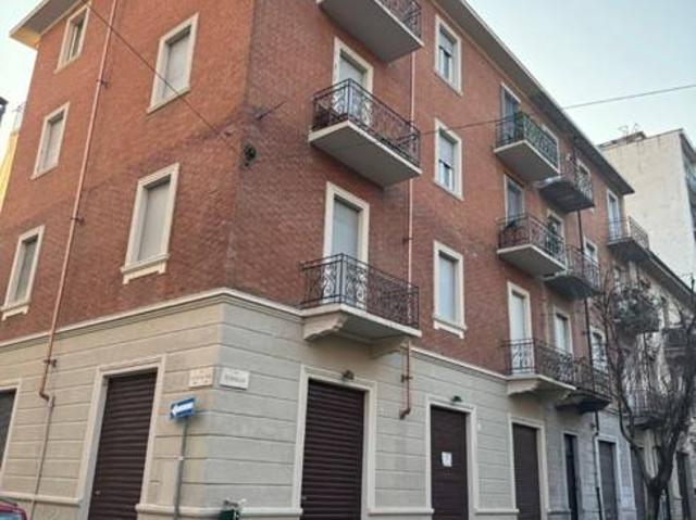 Palazzo in vendita a Circoscrizione 5, Piemonte