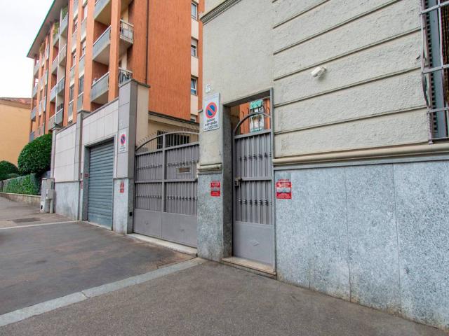 Palazzo in vendita a Santa Rita, Torino