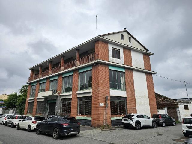 Palazzo in vendita a Bertolla, Piemonte