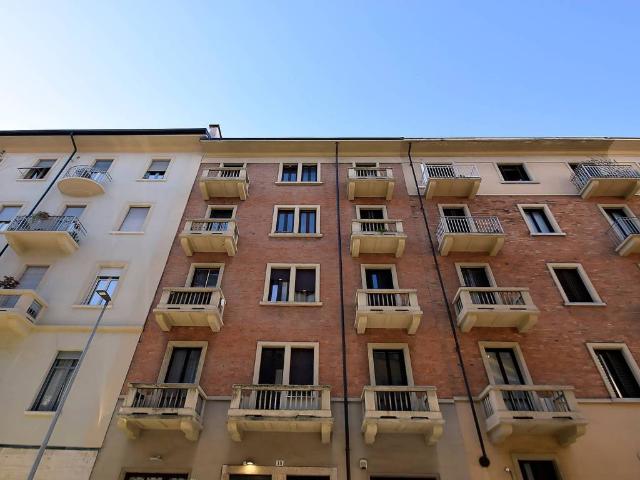 Palazzo in vendita a Circoscrizione 8, Piemonte