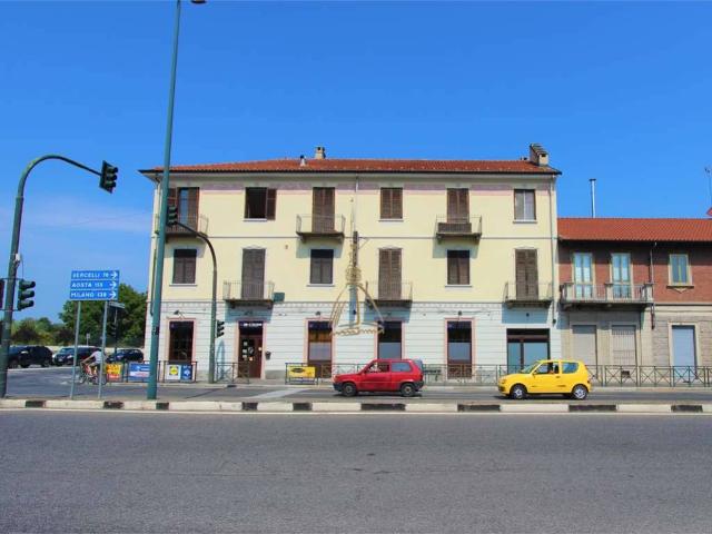 Palazzo in vendita a Circoscrizione 6, Piemonte