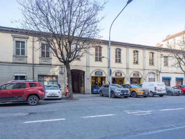 Palazzo in vendita a Circoscrizione 8, Piemonte