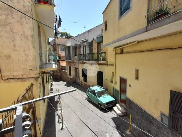 Palazzo in vendita a Torre Del Greco, Napoli