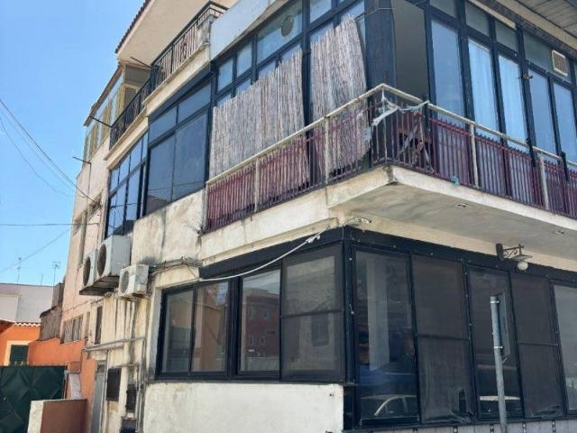 Palazzo in vendita a Torre Del Greco, Napoli