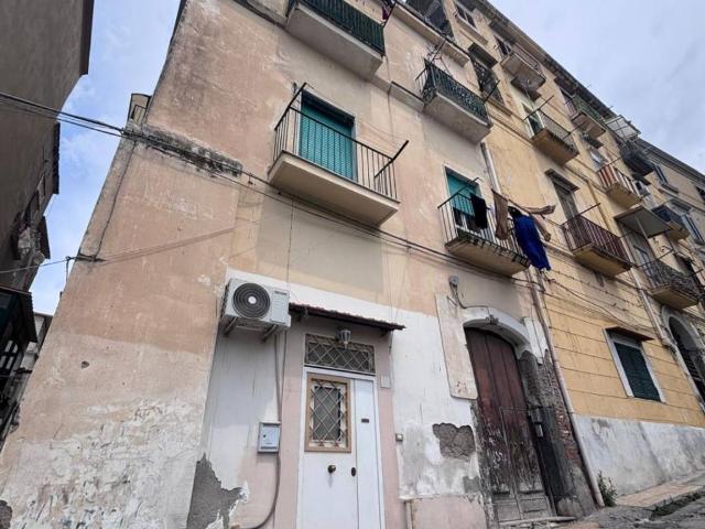 Palazzo in vendita a Sant'Antonio, Torre Del Greco