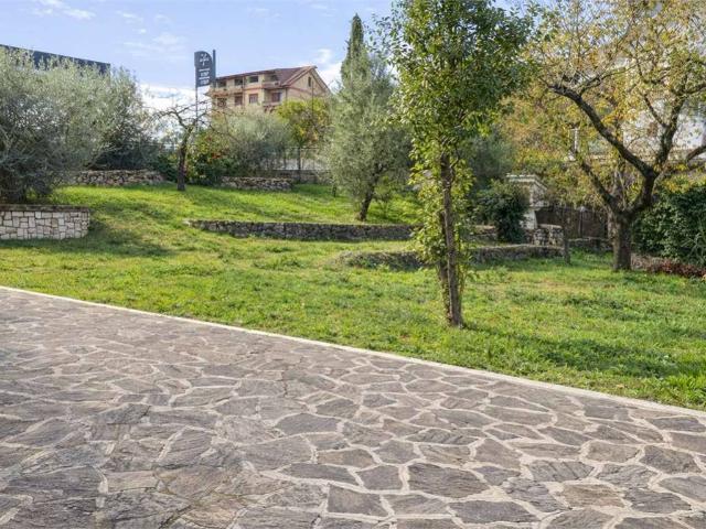 Palazzo in vendita a Torrice, Lazio