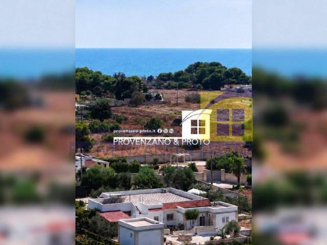 Palazzo in vendita a Torricella, Taranto