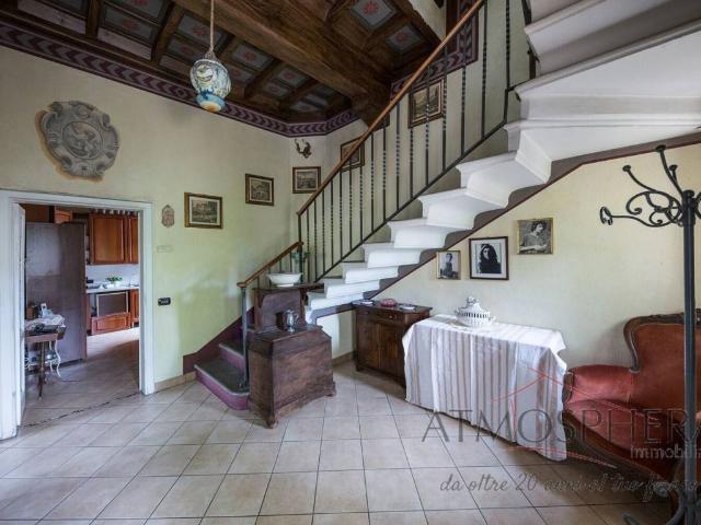 Palazzo in vendita a Barnasc, Tradate