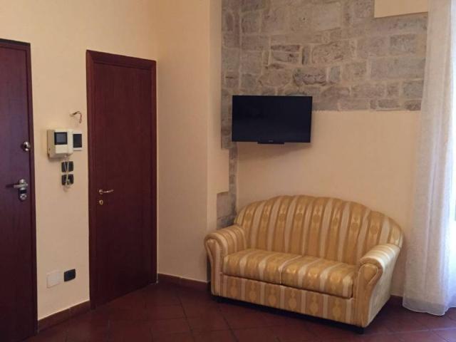 Palazzo in vendita a Puglia, Barletta-andria-trani