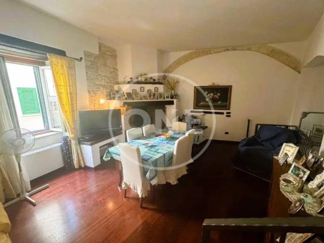 Palazzo in vendita a Puglia, Barletta-andria-trani