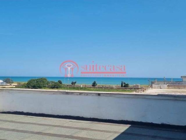 Palazzo in vendita a Puglia, Barletta-andria-trani
