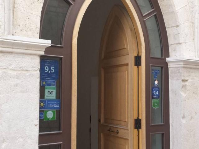 Palazzo in vendita a Trani, Barletta-andria-trani