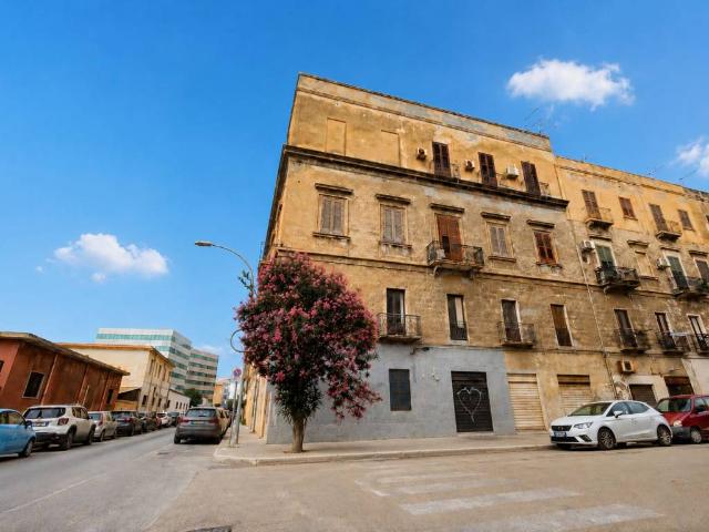 Palazzo in vendita a Trapani, Sicilia