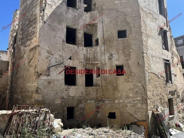 Palazzo in vendita a Trapani, Sicilia