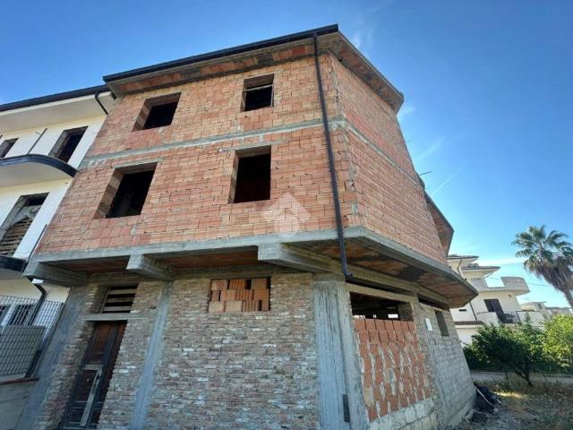 Palazzo in vendita a Trebisacce, Cosenza
