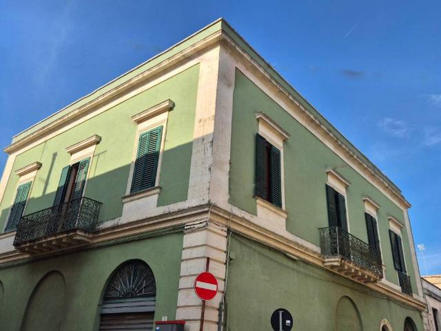 Palazzo in vendita a Puglia, Lecce