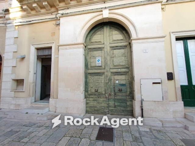 Palazzo in vendita a Puglia, Lecce