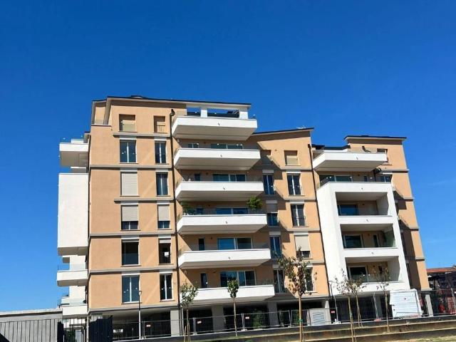 Palazzo in vendita a Isola Rosa, Trezzano Sul Naviglio