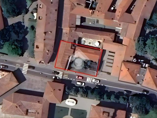 Palazzo in vendita a Trezzo Sull'adda, Lombardia