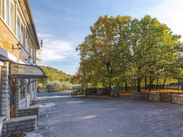 Palazzo in vendita a Opicina / Opčine, Trieste